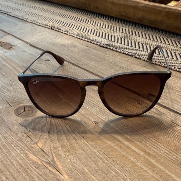 Ray-Ban Tortoise Shell Sunglasses - Picture 1 of 2